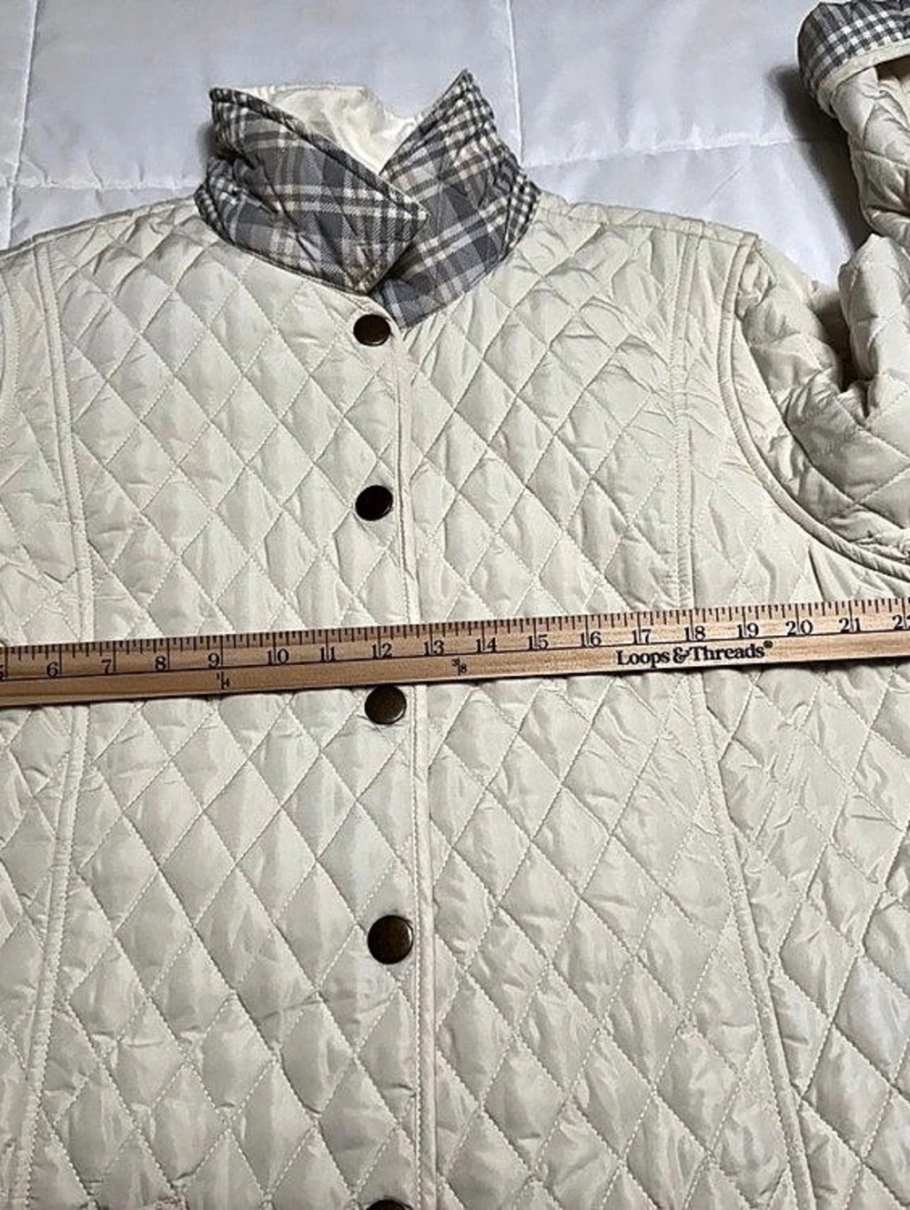 Joan Rivers Quilted Barn Coat with Plaid Lining in Cream - Picture 6 of 7